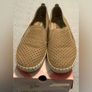 Skechers Slip-ons - Sepulveda Blvd - A La Mode